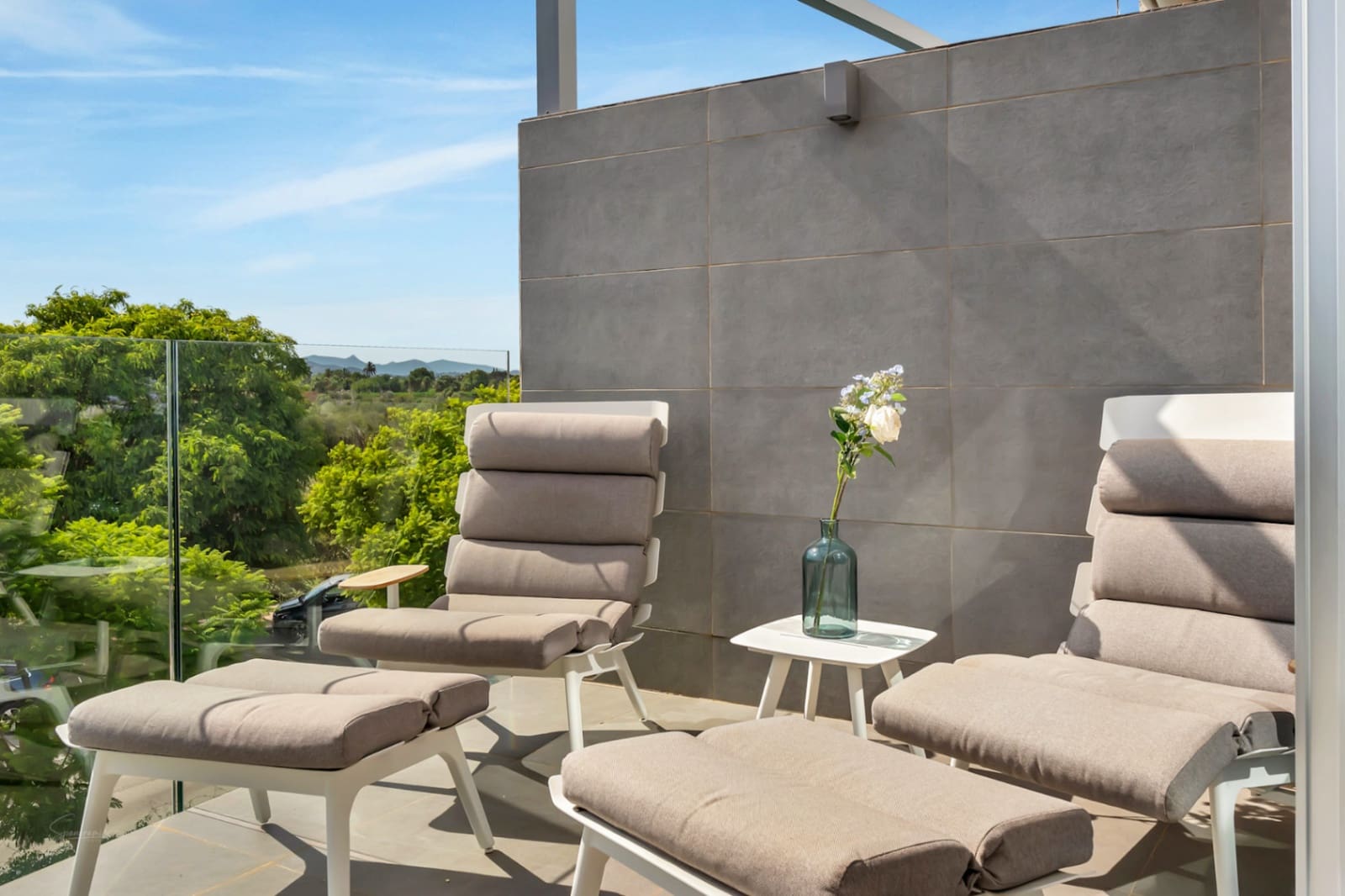 3 bedroom Apartment for sale in Arenal with pool garage - € 595,000 (Ref: 9997456)