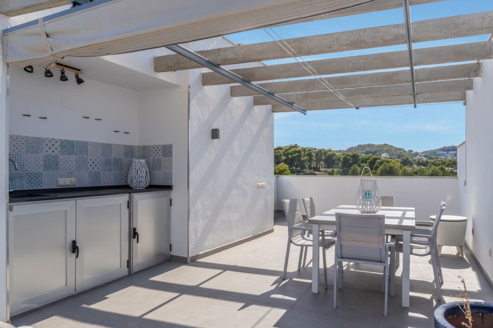 3 bedroom Apartment for sale in Arenal with pool garage - € 595,000 (Ref: 9997456)