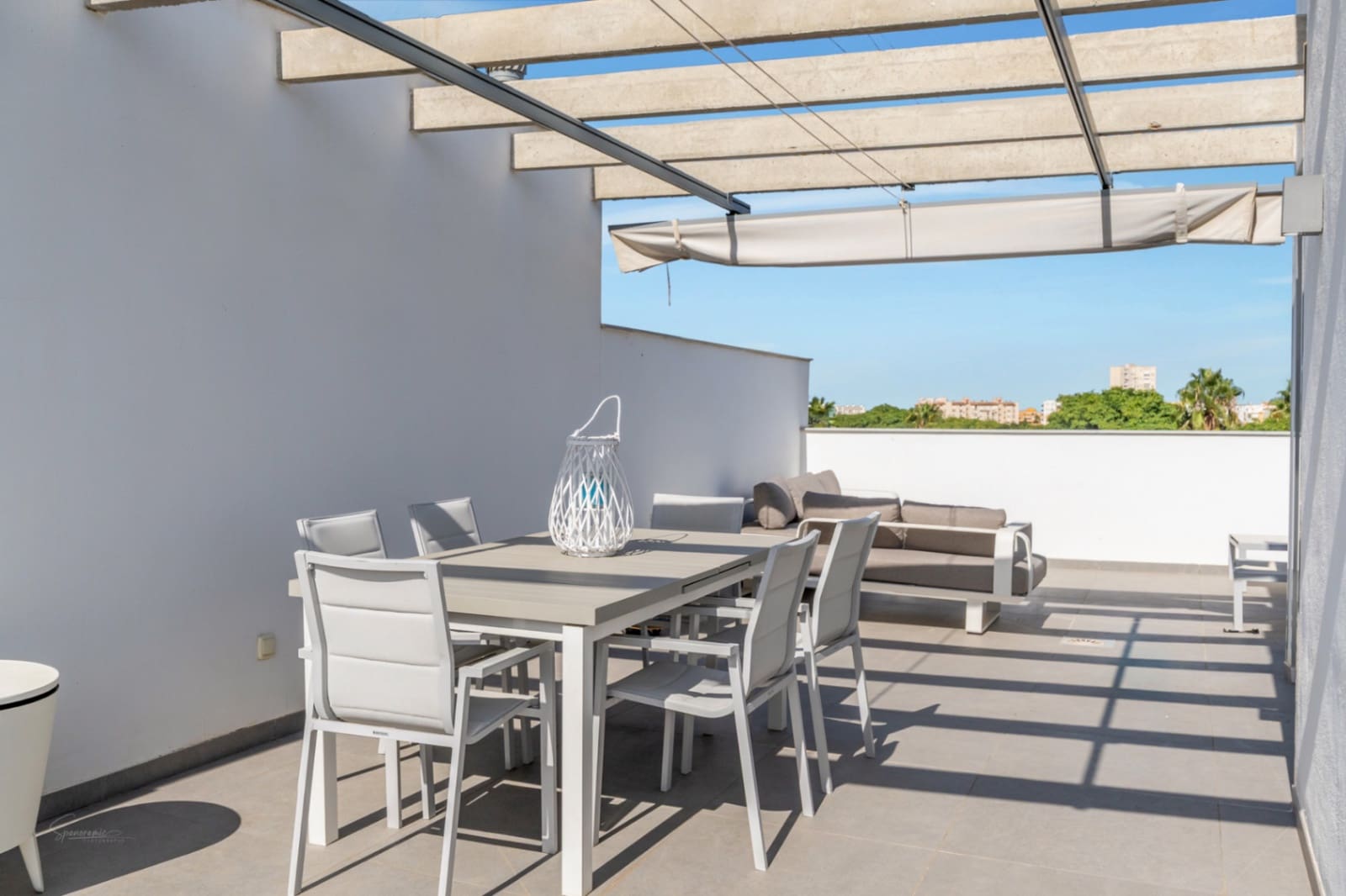 3 bedroom Apartment for sale in Arenal with pool garage - € 595,000 (Ref: 9997456)