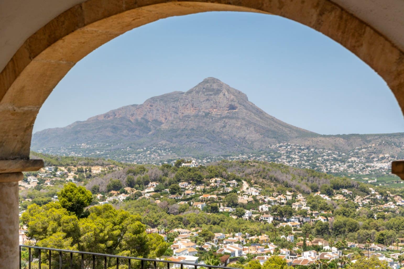 4 soveværelse Villa til salg i Javea / Xabia med swimmingpool garage - € 1.250.000 (Ref: 9997458)