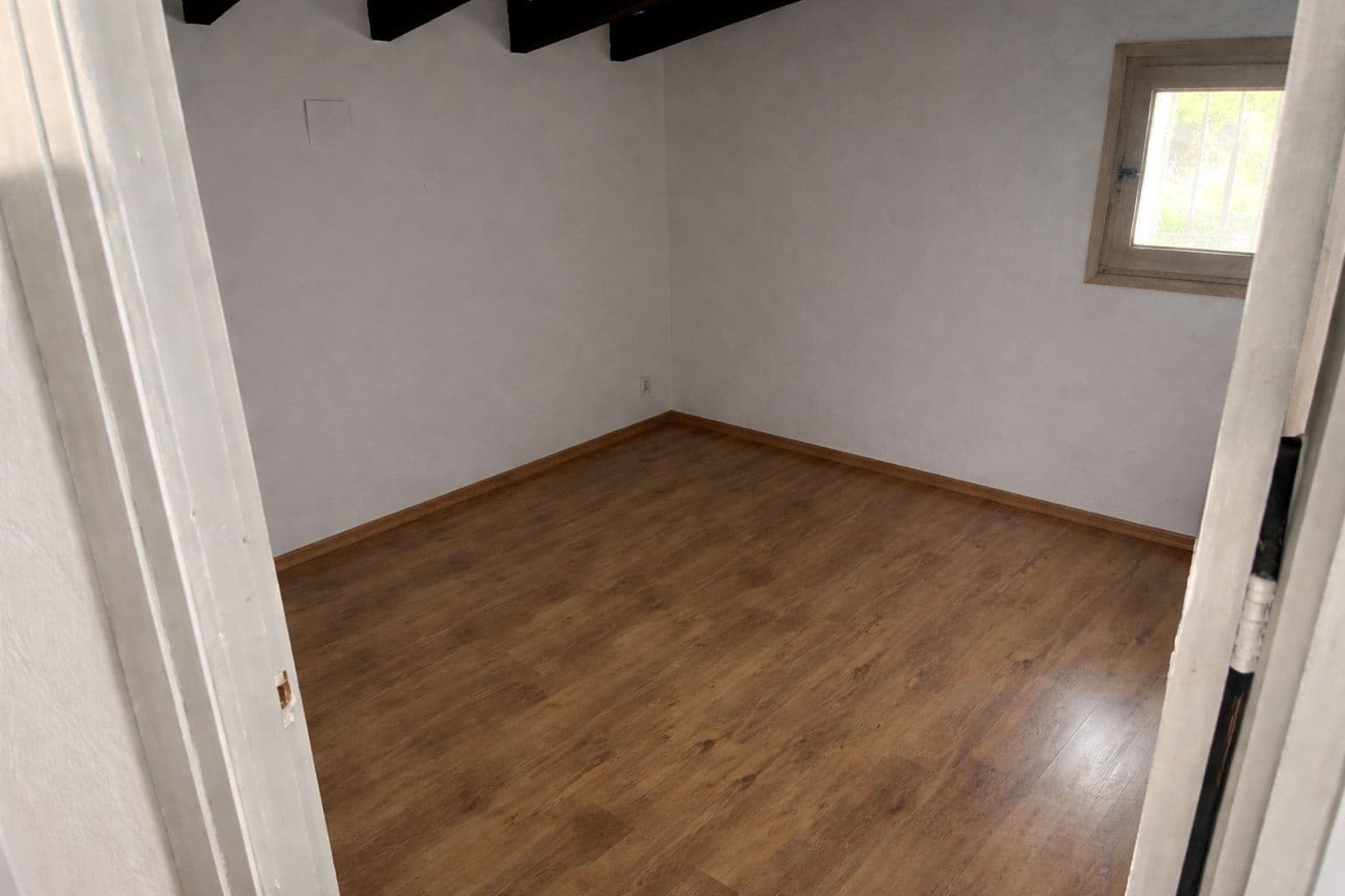 1 makuuhuone Kaupallinen myytävänä paikassa Javea / Xabia mukana 
autotalli - 950 000 € (Ref: 9997459)