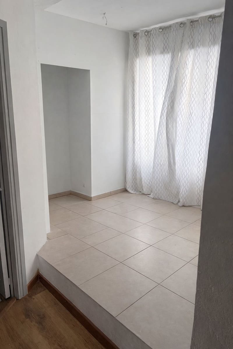 1 makuuhuone Kaupallinen myytävänä paikassa Javea / Xabia mukana 
autotalli - 950 000 € (Ref: 9997459)
