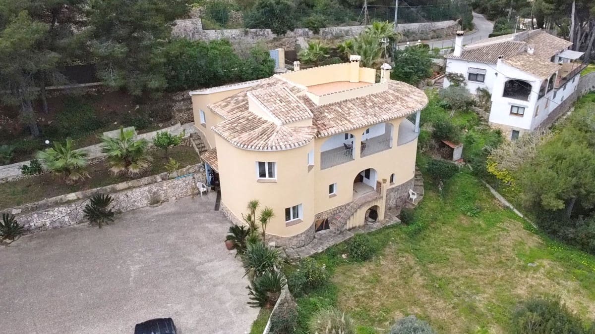 3 soveværelse Villa til salg i Javea / Xabia med swimmingpool garage - € 875.000 (Ref: 9997460)