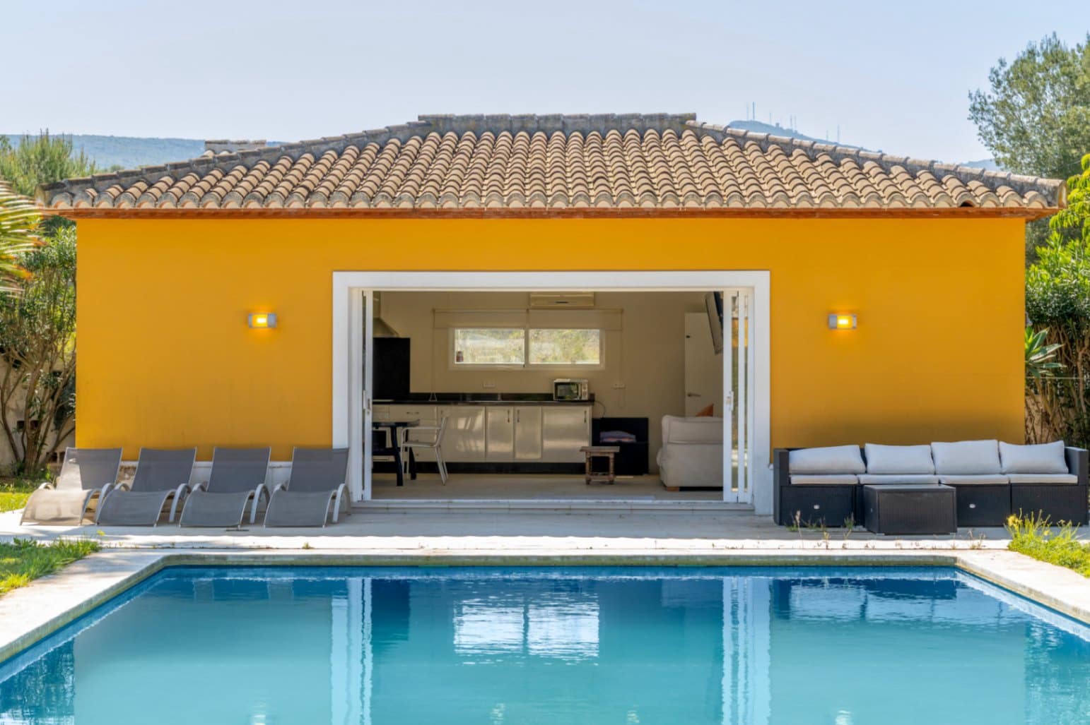 3 soverom Villa til salgs i Javea / Xabia med svømmebasseng garasje - € 797 000 (Ref: 9997462)