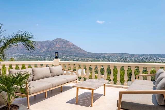 8 sypialnia Willa na sprzedaż w Javea / Xàbia z basenem garażem - 3 950 000 € (Ref: 9997463)