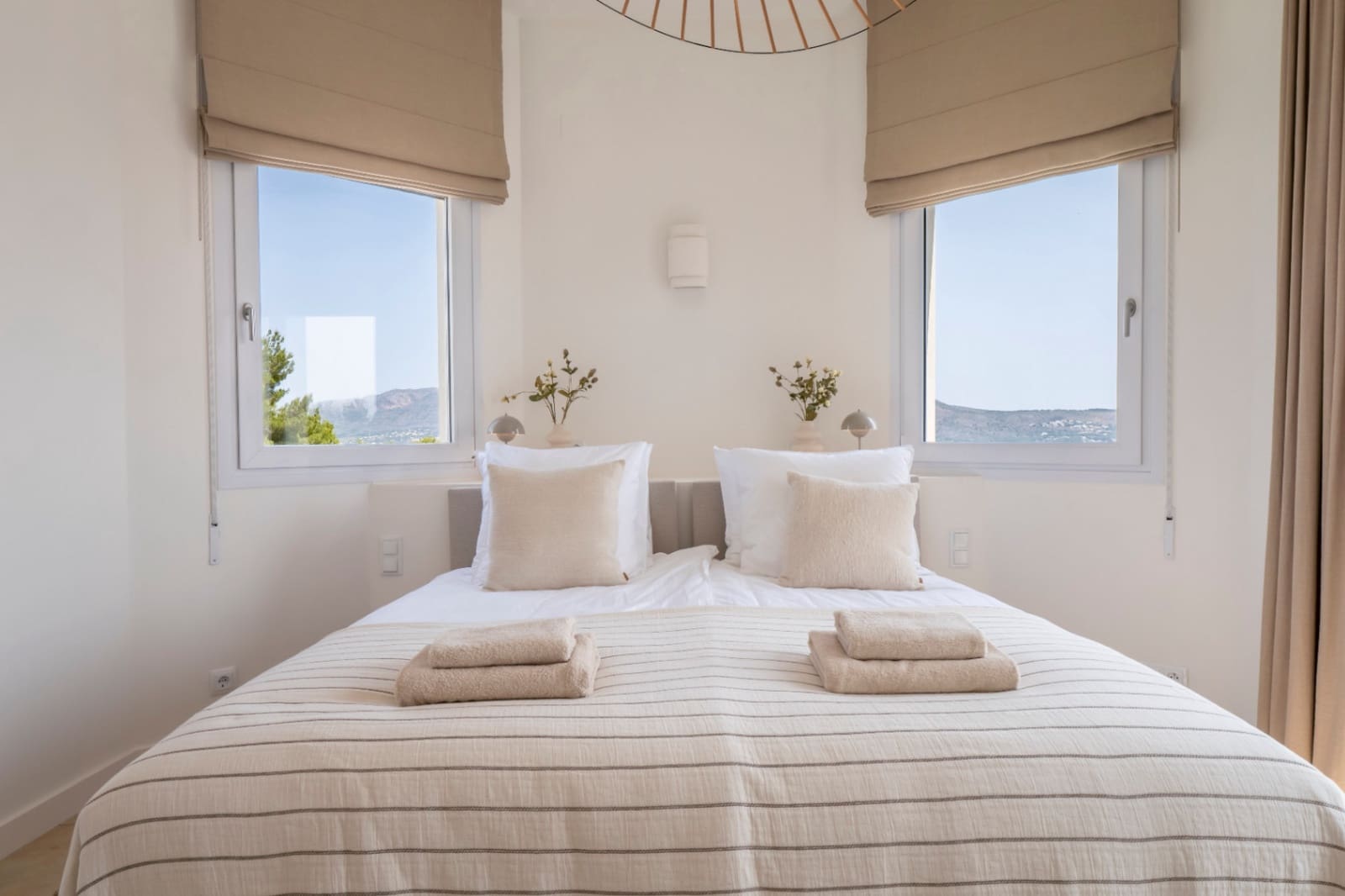 8 sypialnia Willa na sprzedaż w Javea / Xabia z basenem garażem - 3 950 000 € (Ref: 9997463)