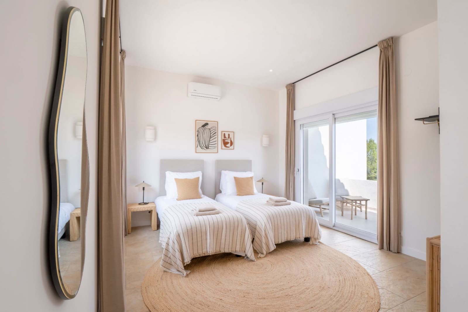 8 sypialnia Willa na sprzedaż w Javea / Xabia z basenem garażem - 3 950 000 € (Ref: 9997463)