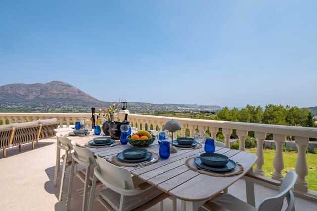 8 sypialnia Willa na sprzedaż w Javea / Xàbia z basenem garażem - 3 950 000 € (Ref: 9997463)