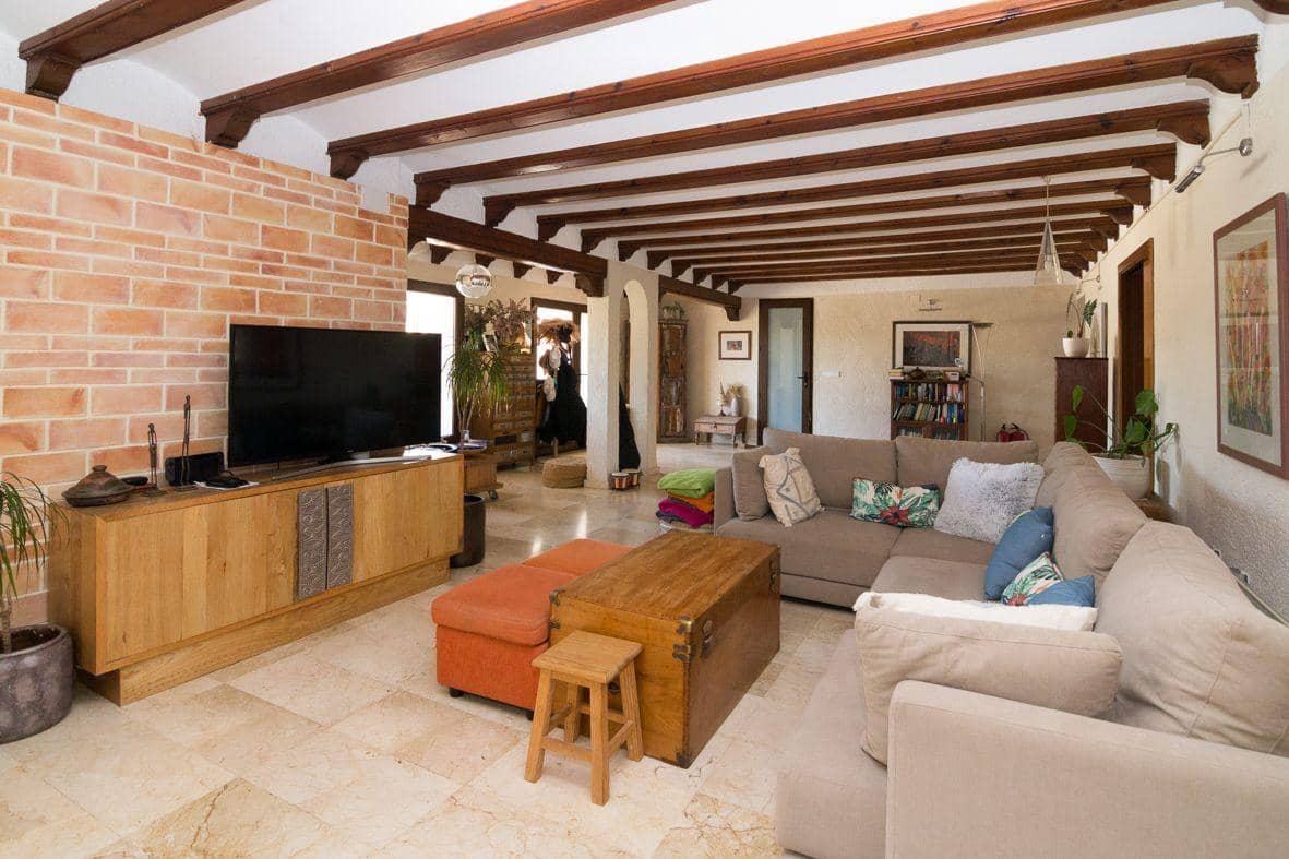 4 bedroom Villa for sale in Denia with pool garage - € 895,000 (Ref: 9997468)