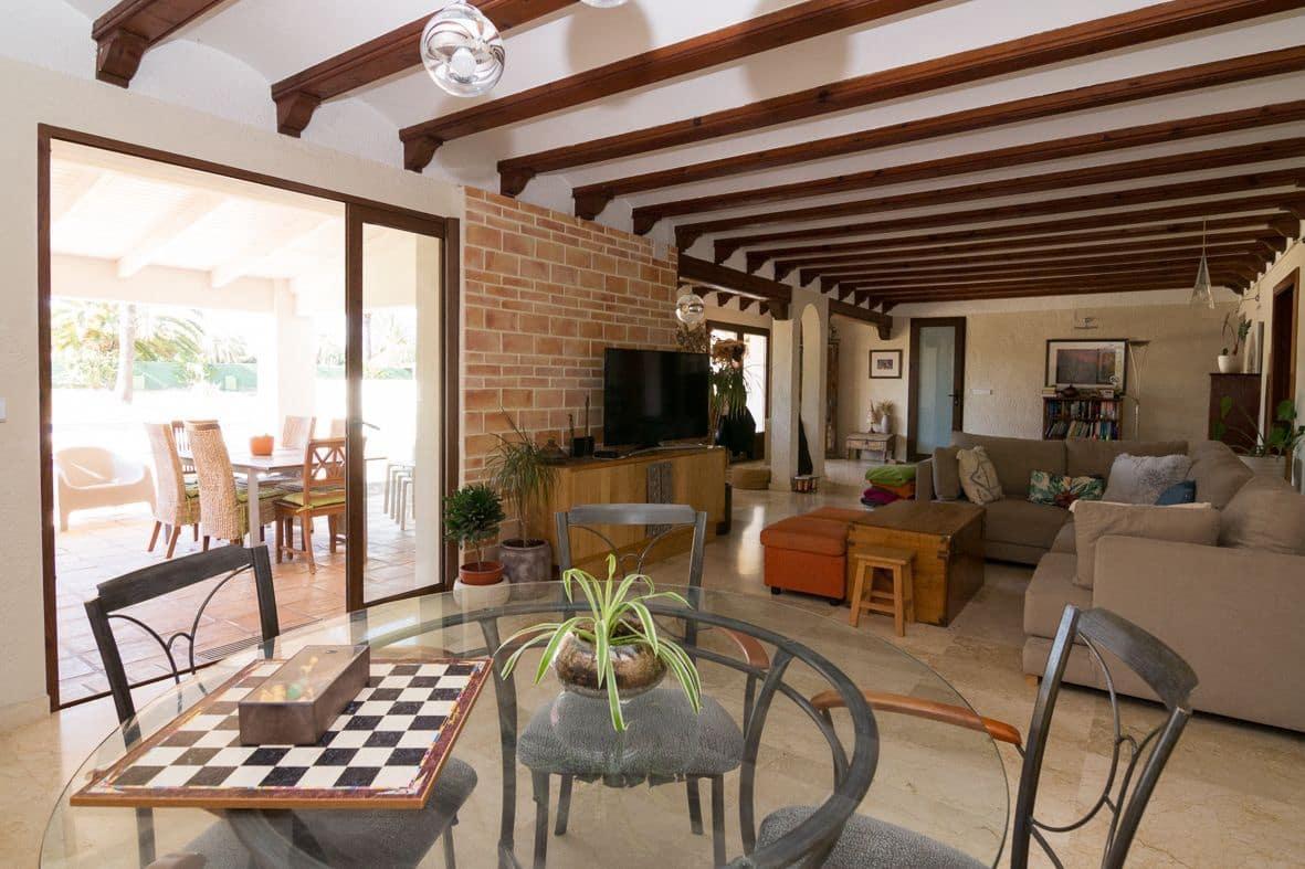 4 bedroom Villa for sale in Denia with pool garage - € 895,000 (Ref: 9997468)