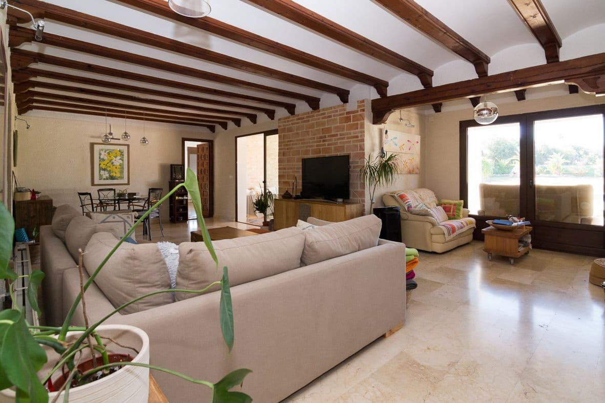 4 bedroom Villa for sale in Denia with pool garage - € 895,000 (Ref: 9997468)