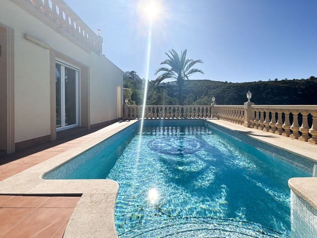 5 soverom Villa til salgs i El Montgó, Dénia med svømmebasseng garasje - € 1 375 000 (Ref: 9997470)