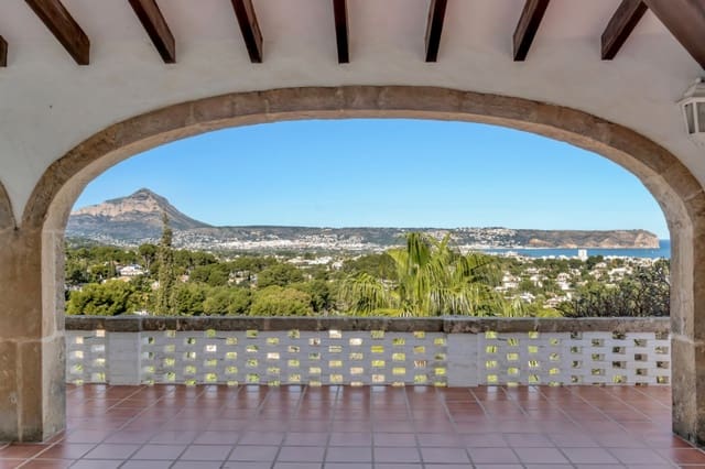 8 soverom Villa til salgs i Javea / Xàbia med svømmebasseng garasje - € 2 350 000 (Ref: 9997472)