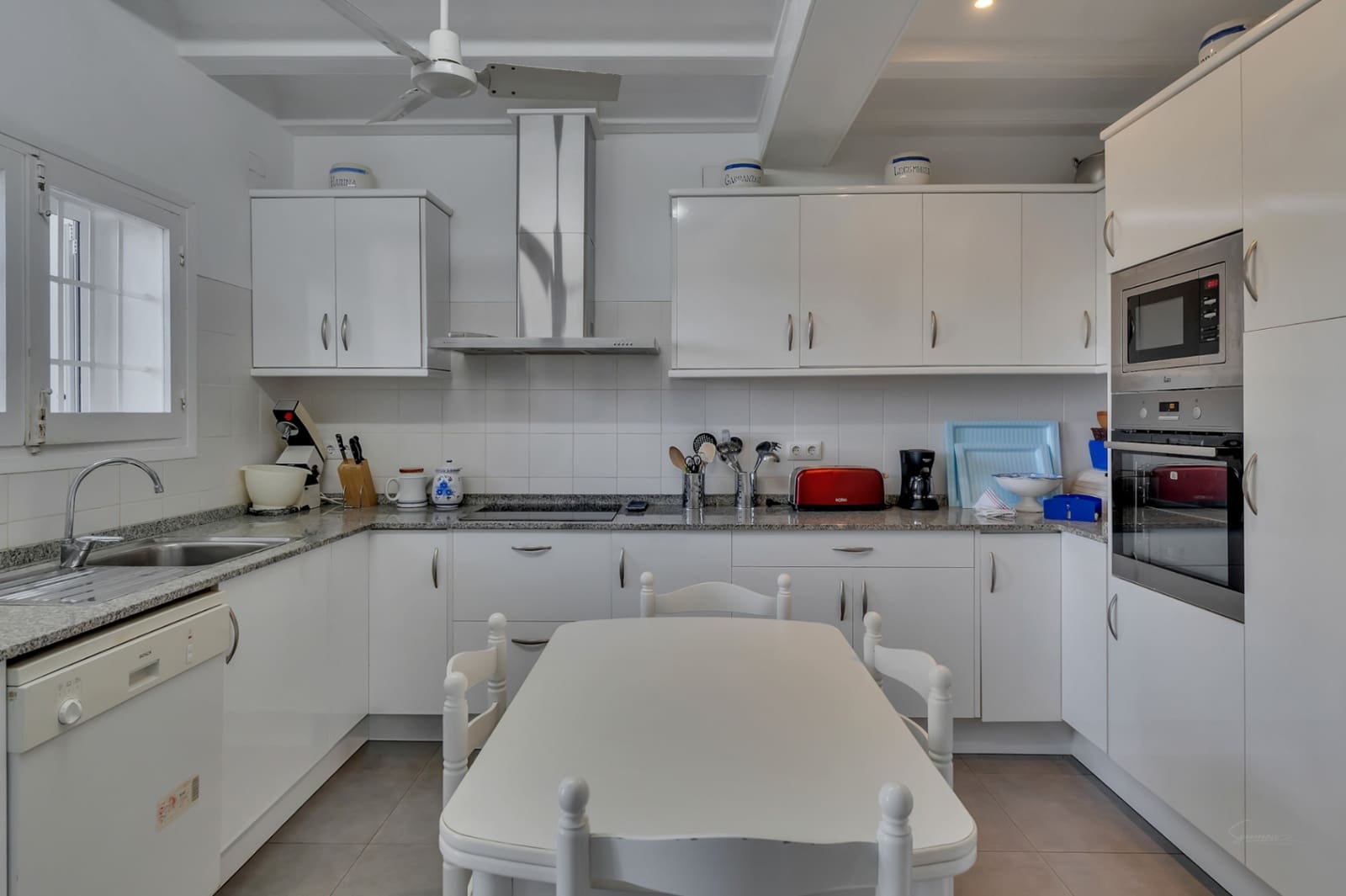 8 soverom Villa til salgs i Javea / Xabia med svømmebasseng garasje - € 2 350 000 (Ref: 9997472)