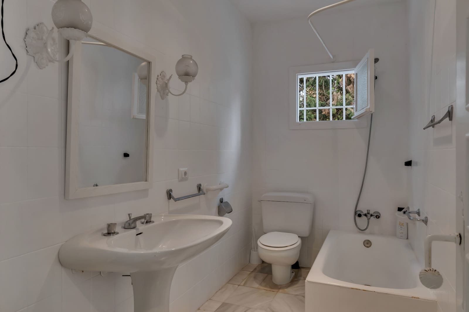 8 soverom Villa til salgs i Javea / Xabia med svømmebasseng garasje - € 2 350 000 (Ref: 9997472)