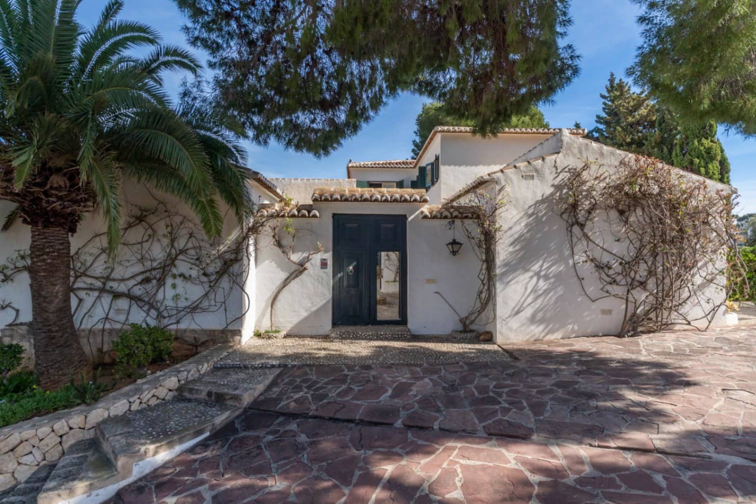 8 soverom Villa til salgs i Javea / Xabia med svømmebasseng garasje - € 2 350 000 (Ref: 9997472)
