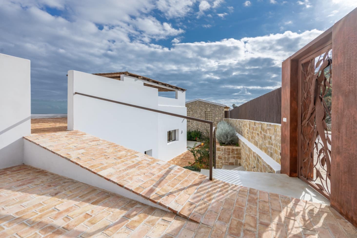 4 soveværelse Villa til salg i Cumbre del Sol med swimmingpool garage - € 1.950.000 (Ref: 9997473)