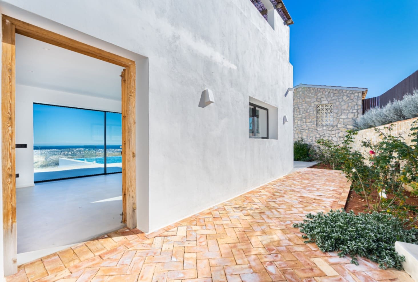 4 soveværelse Villa til salg i Cumbre del Sol med swimmingpool garage - € 1.950.000 (Ref: 9997473)