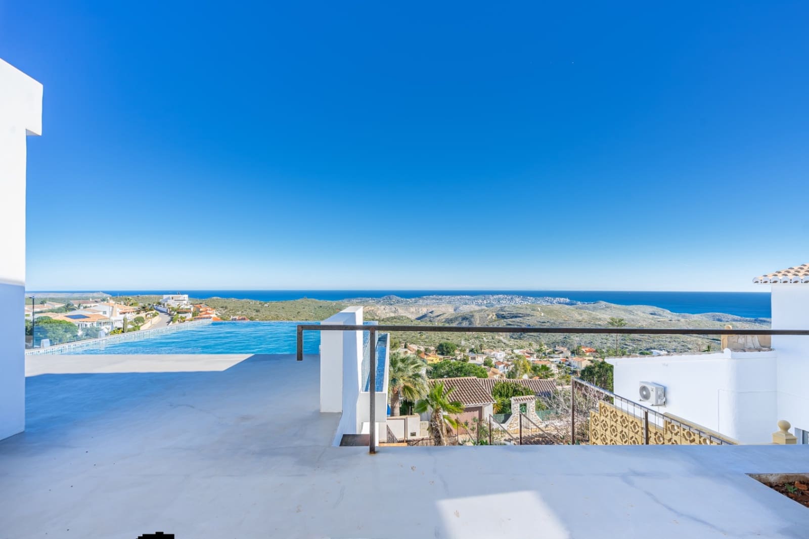 4 soveværelse Villa til salg i Cumbre del Sol med swimmingpool garage - € 1.950.000 (Ref: 9997473)