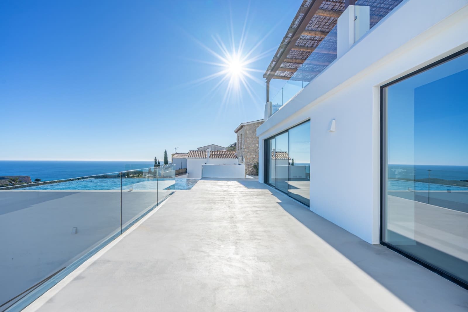 4 soveværelse Villa til salg i Cumbre del Sol med swimmingpool garage - € 1.950.000 (Ref: 9997473)