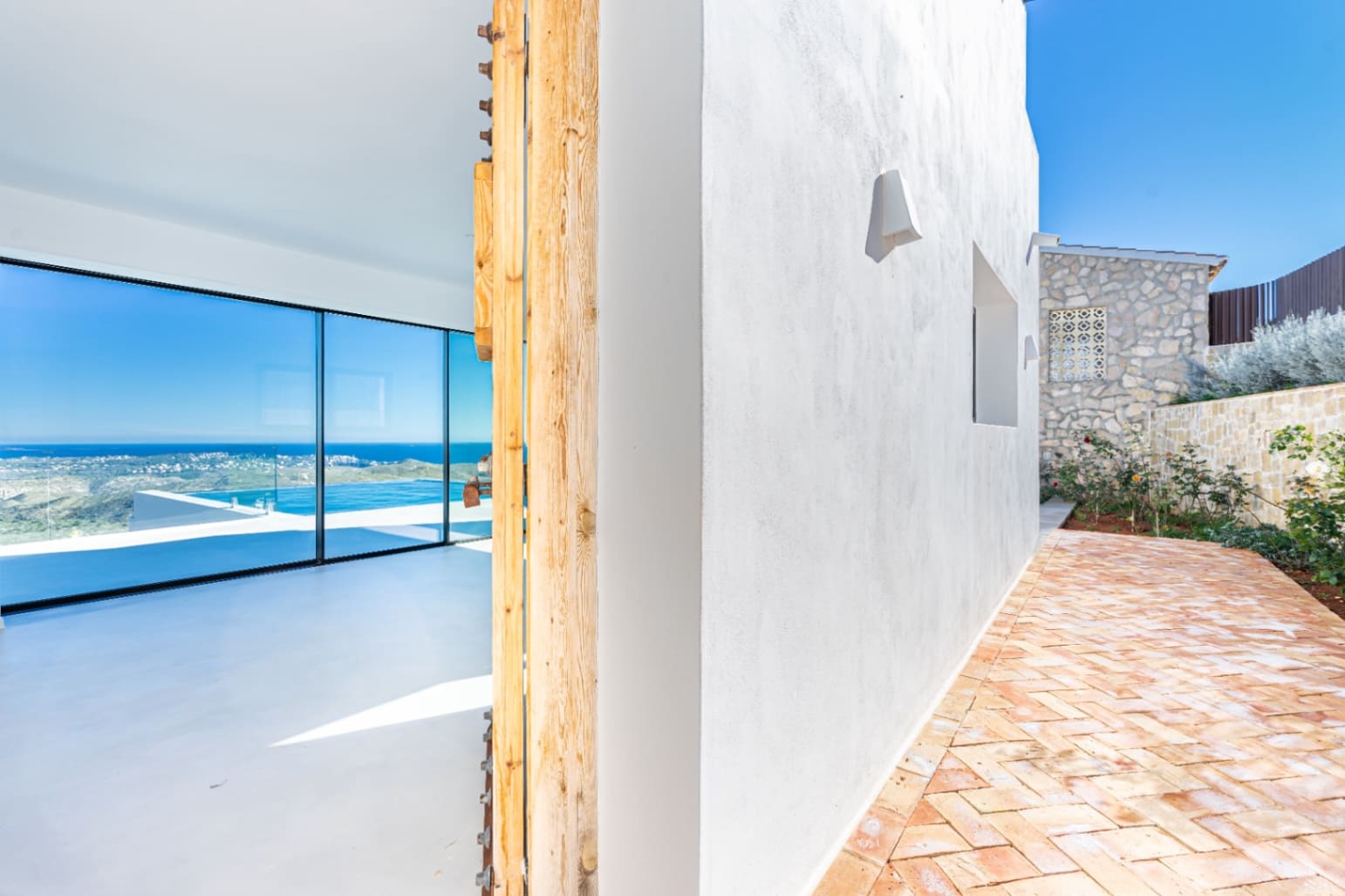 4 soveværelse Villa til salg i Cumbre del Sol med swimmingpool garage - € 1.950.000 (Ref: 9997473)