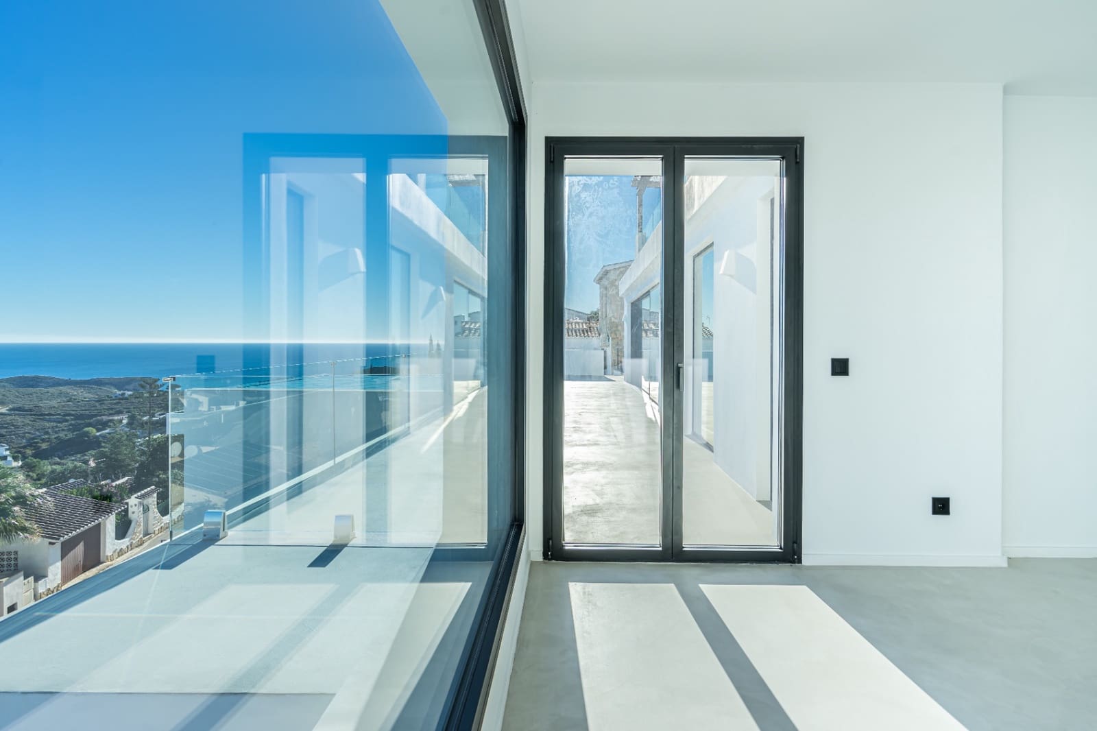 4 soveværelse Villa til salg i Cumbre del Sol med swimmingpool garage - € 1.950.000 (Ref: 9997473)