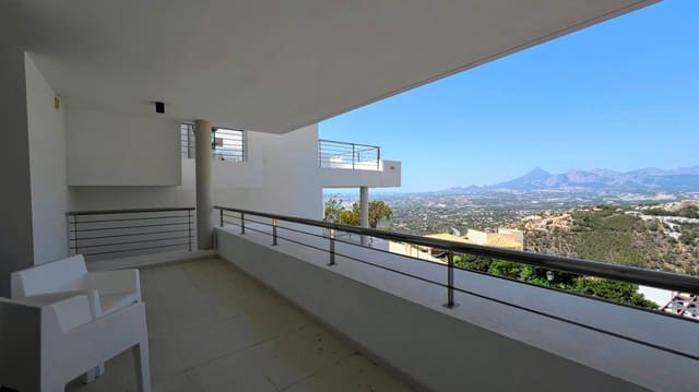 3 sypialnia Willa na sprzedaż w Altea z basenem garażem - 1 450 000 € (Ref: 9997478)