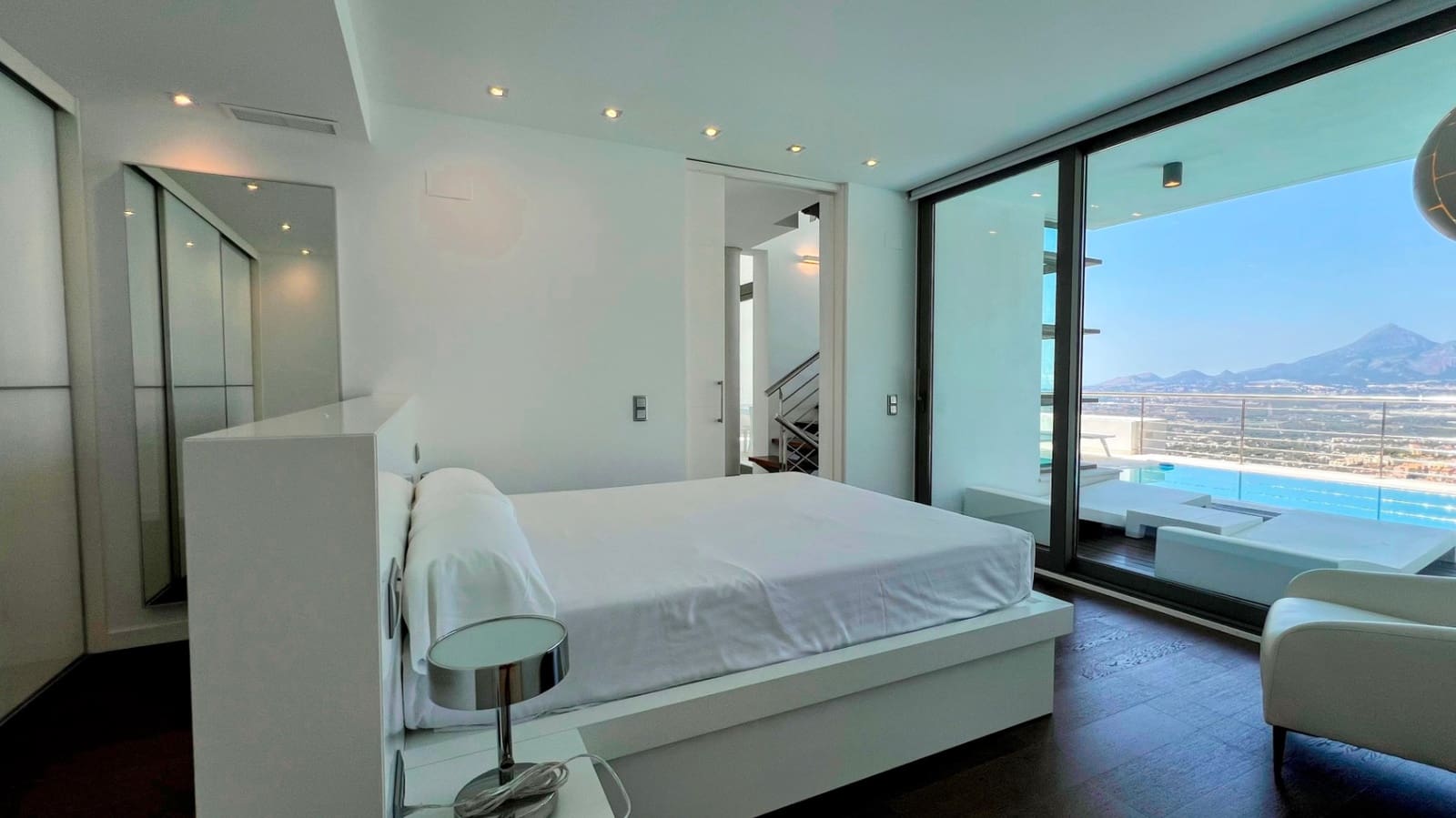 3 sypialnia Willa na sprzedaż w Altea z basenem garażem - 1 450 000 € (Ref: 9997478)