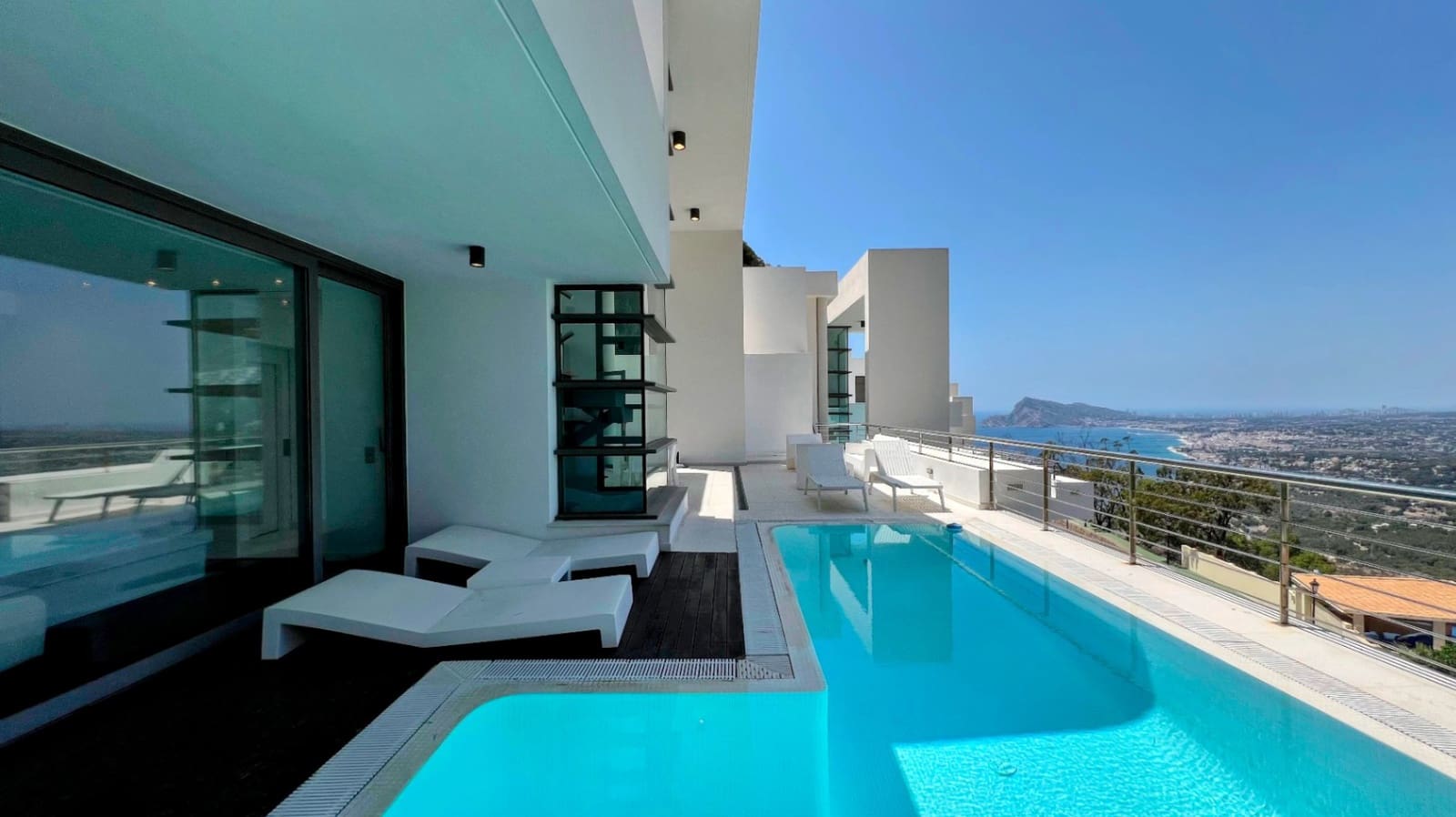 3 sypialnia Willa na sprzedaż w Altea z basenem garażem - 1 450 000 € (Ref: 9997478)