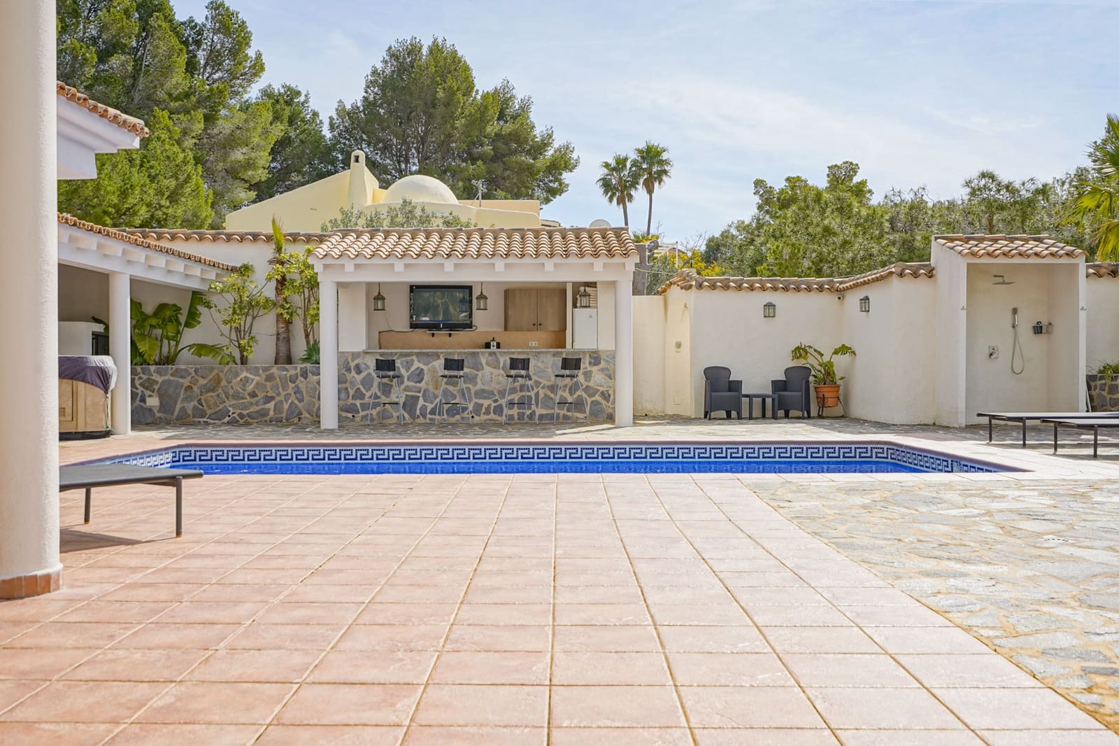 4 soverom Villa til salgs i Alhama Springs med svømmebasseng garasje - € 1 295 000 (Ref: 9997479)