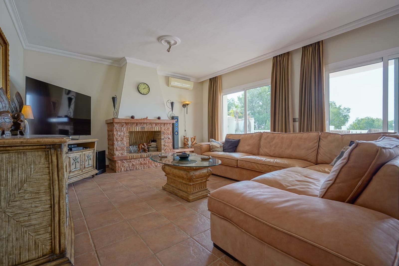 4 soverom Villa til salgs i Alhama Springs med svømmebasseng garasje - € 1 295 000 (Ref: 9997479)