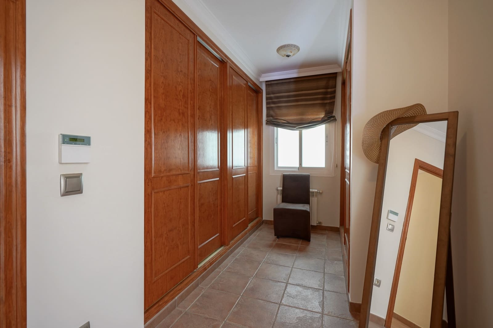 4 soverom Villa til salgs i Alhama Springs med svømmebasseng garasje - € 1 295 000 (Ref: 9997479)