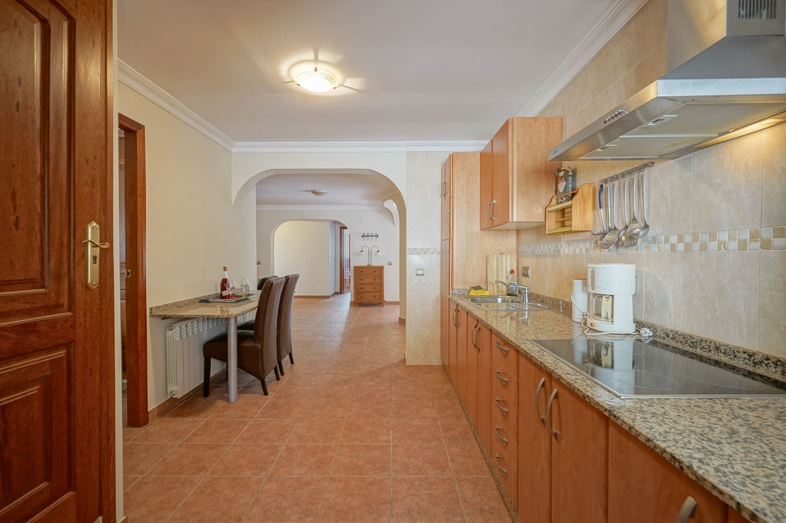 4 soverom Villa til salgs i Alhama Springs med svømmebasseng garasje - € 1 295 000 (Ref: 9997479)