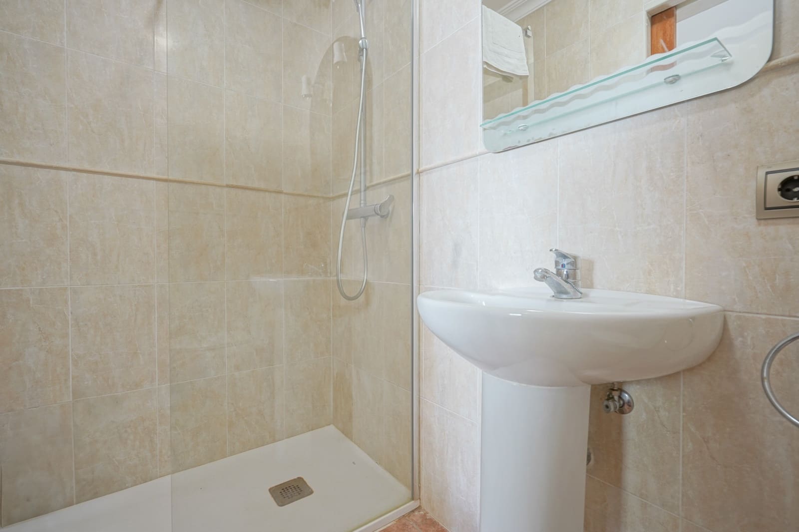 4 soverom Villa til salgs i Alhama Springs med svømmebasseng garasje - € 1 295 000 (Ref: 9997479)