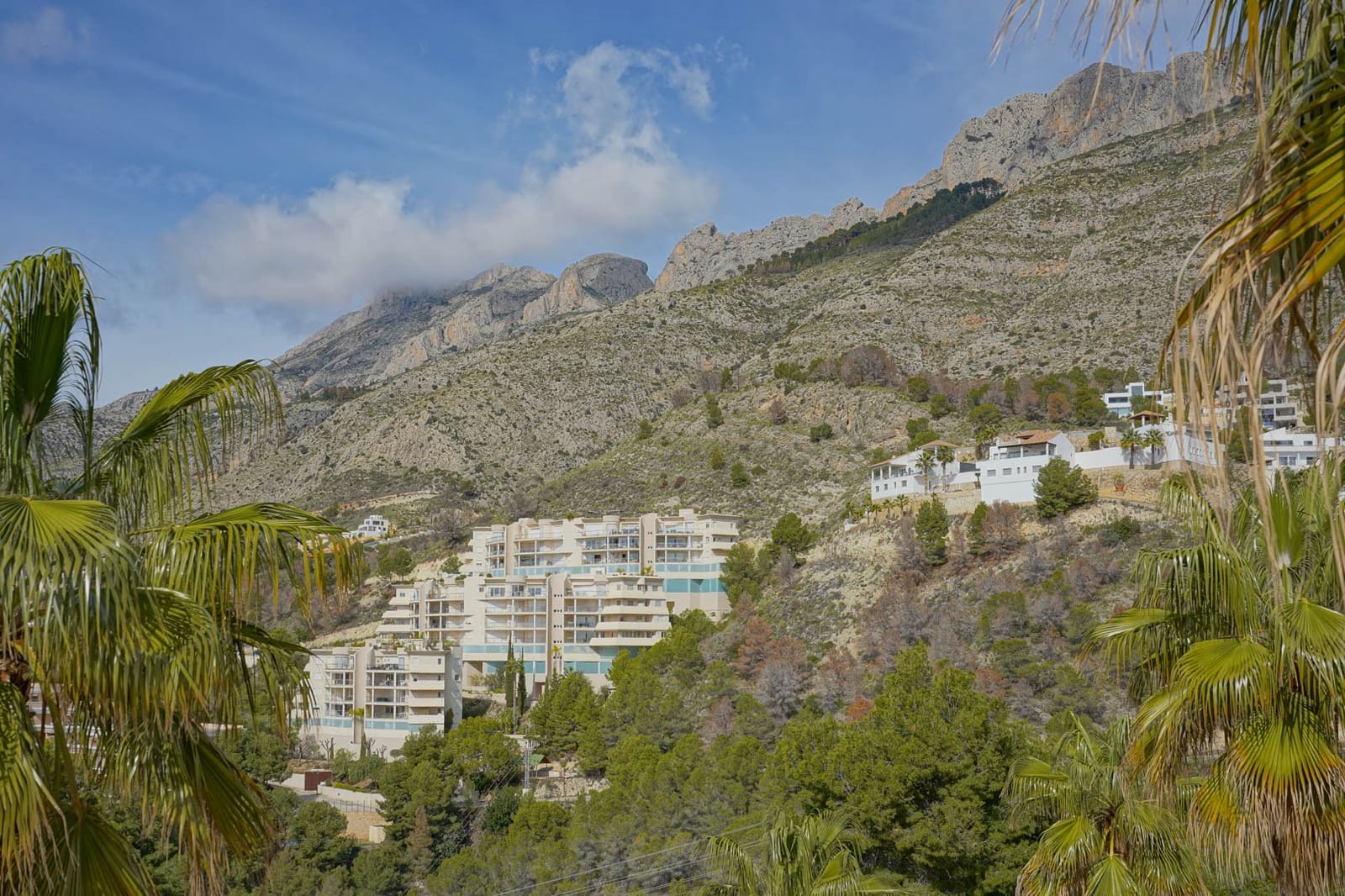4 soverom Villa til salgs i Alhama Springs med svømmebasseng garasje - € 1 295 000 (Ref: 9997479)