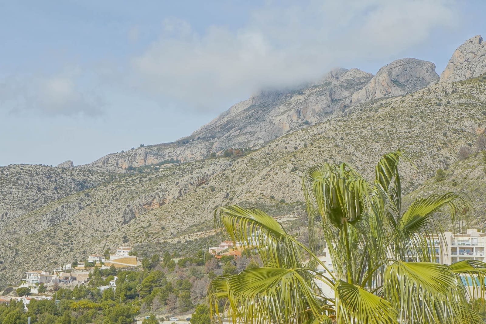 4 soverom Villa til salgs i Alhama Springs med svømmebasseng garasje - € 1 295 000 (Ref: 9997479)