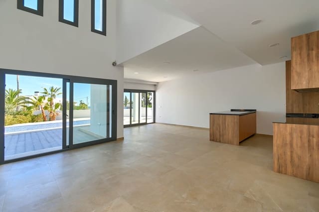 3 soverom Villa til salgs i Benissa med svømmebasseng garasje - € 1 175 000 (Ref: 9997480)