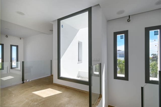3 soverom Villa til salgs i Benissa med svømmebasseng garasje - € 1 175 000 (Ref: 9997480)