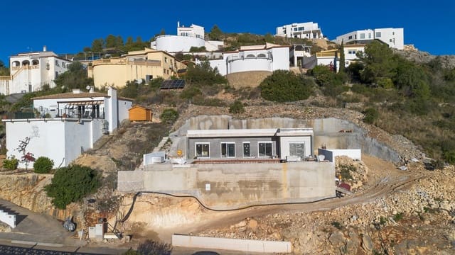 3 soverom Villa til salgs i Pedreguer med svømmebasseng garasje - € 785 000 (Ref: 9997484)