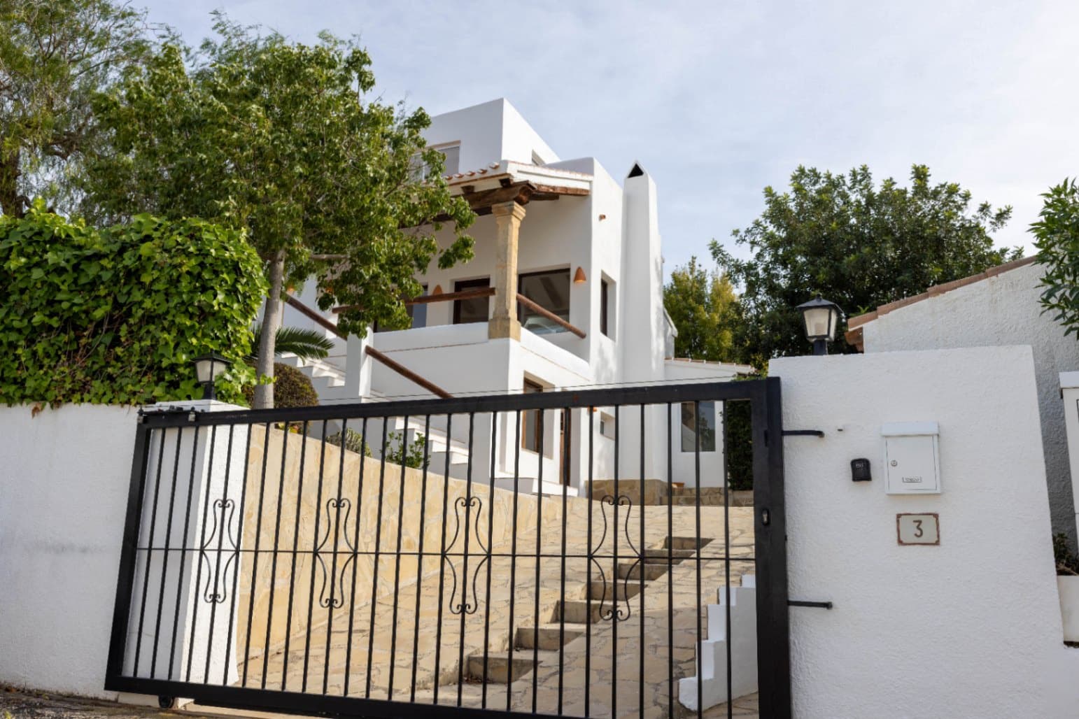 4 Zimmer Villa zu verkaufen in Javea / Xabia mit Pool Garage - 790.000 € (Ref: 9997494)