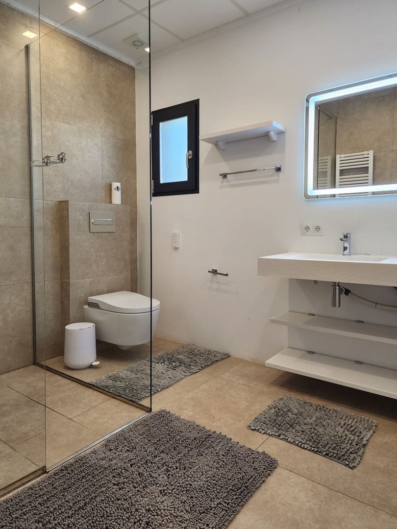 Chalet de 4 habitaciones en Cumbre del Sol en venta con piscina garaje - 950.000 € (Ref: 9997496)