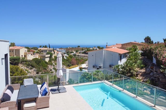 Chalet de 4 habitaciones en Cumbre del Sol, Benitachell / Benitatxell en venta con piscina garaje - 950.000 € (Ref: 9997496)