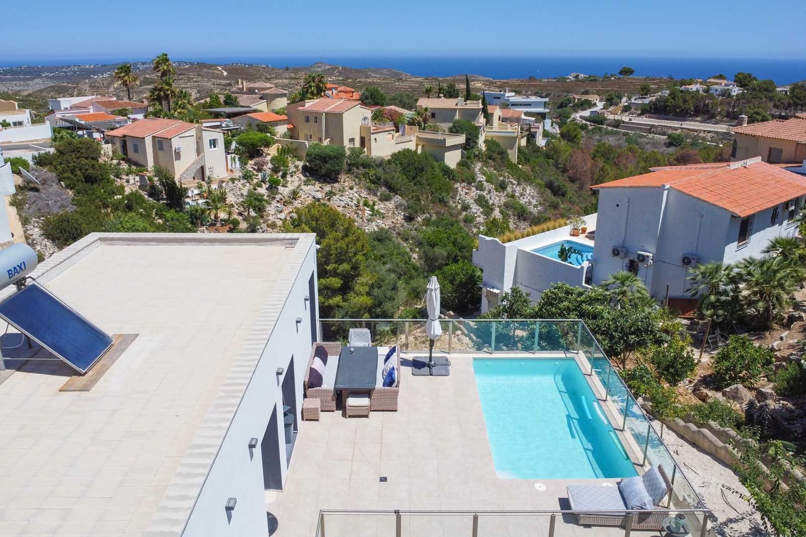 Chalet de 4 habitaciones en Cumbre del Sol en venta con piscina garaje - 950.000 € (Ref: 9997496)