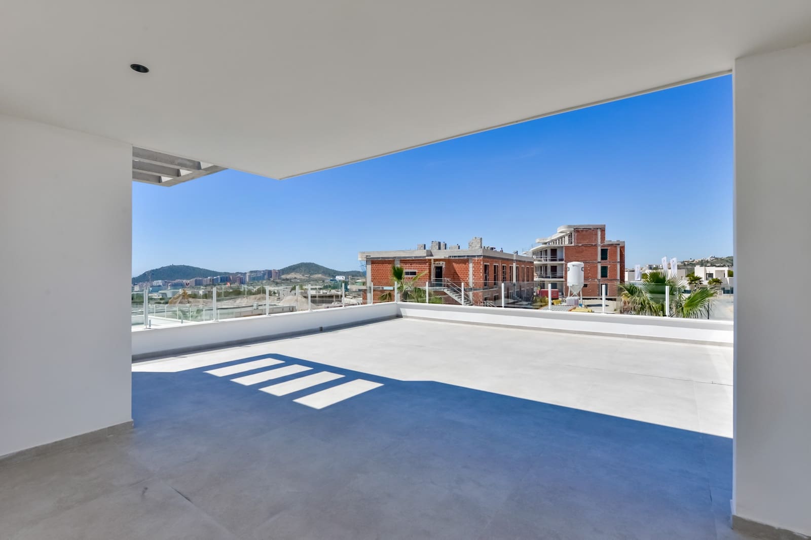 3 soveværelse Villa til salg i Finestrat med swimmingpool garage - € 790.000 (Ref: 9999029)