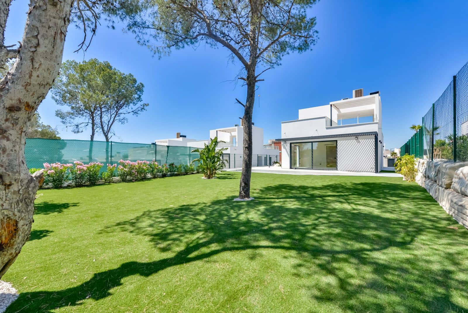 3 soveværelse Villa til salg i Finestrat med swimmingpool garage - € 790.000 (Ref: 9999029)