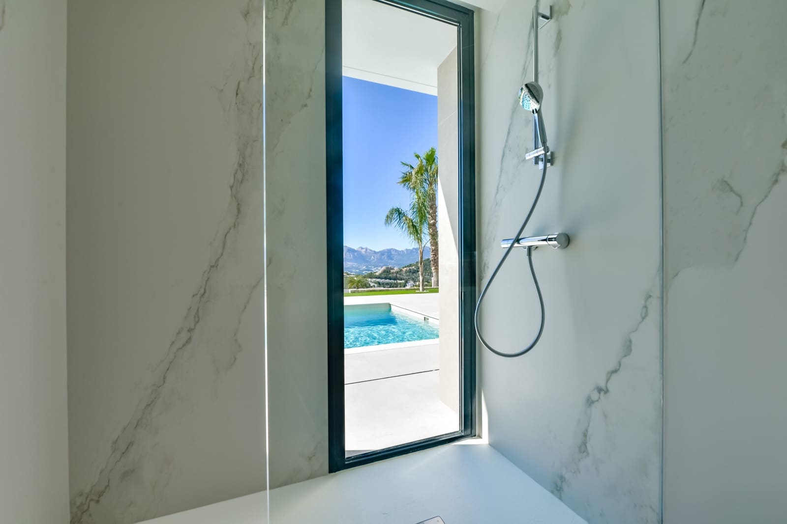 4 quarto Moradia para venda em Altea com piscina garagem - 2 690 000 € (Ref: 9999285)