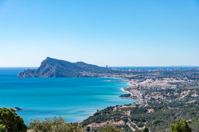 4 quarto Moradia para venda em Altea com piscina garagem - 2 690 000 € (Ref: 9999285)