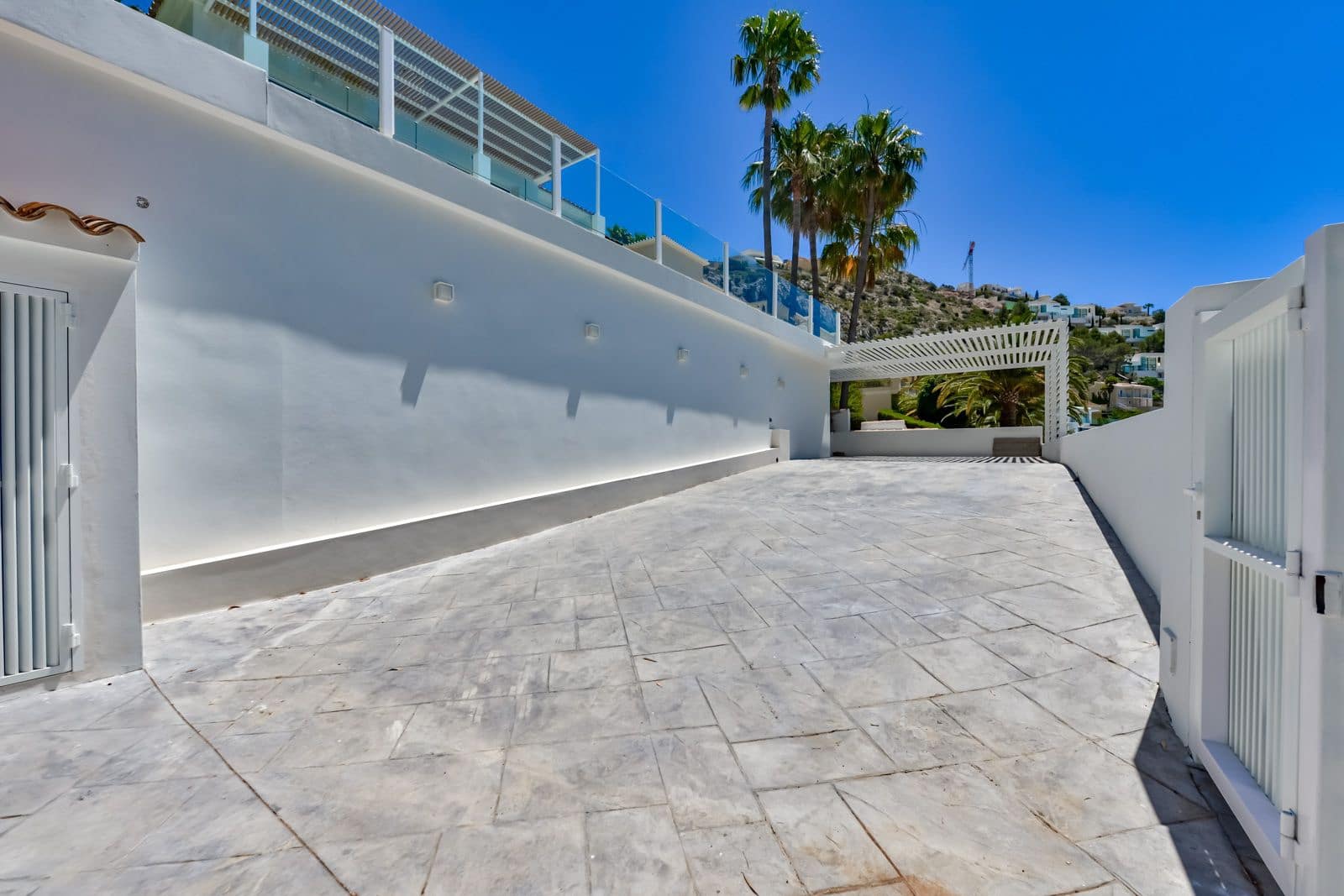 Chalet de 3 habitaciones en Altea en venta con piscina garaje - 1.650.000 € (Ref: 9999287)