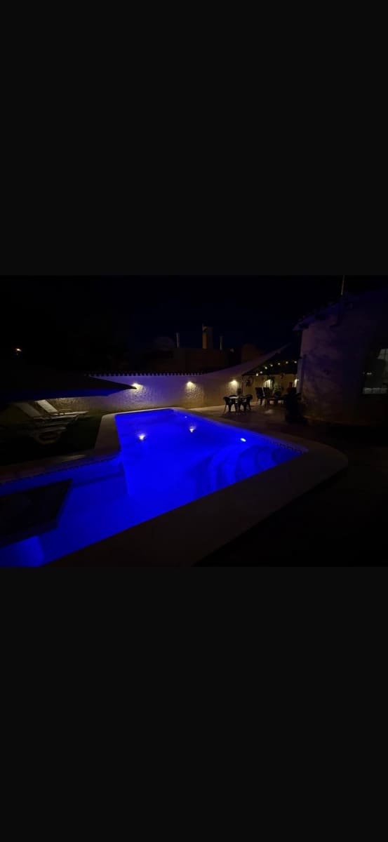 Villa in vendita in San Miguel de Salinas con piscina - 450.000 € (Rif: 10081504)
