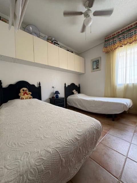 Chalet de 2 habitaciones en Orihuela Costa en venta con piscina garaje - 235.000 € (Ref: 10095457)
